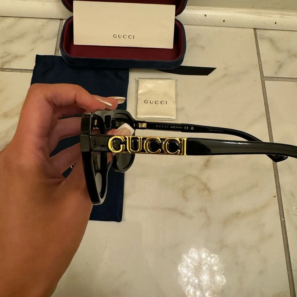 New Gucci polarized sunglasses - Picture 8 of 11